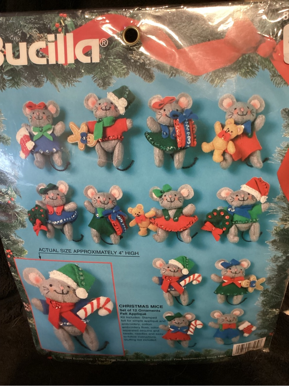 Vintage Bucilla Felt Christmas Ornaments Kit “Christmas Mice”, brand new